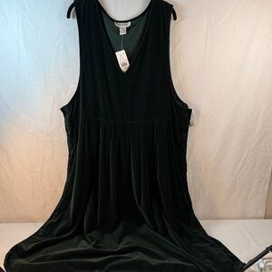 Elegant Green Sleeveless Dress